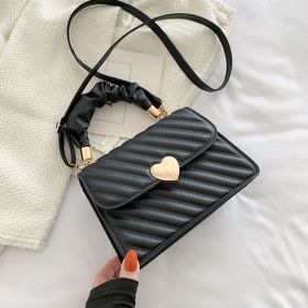 Women Handbags Fashion Chain Shoulder Bags With Love Metal Design (Color: Black)